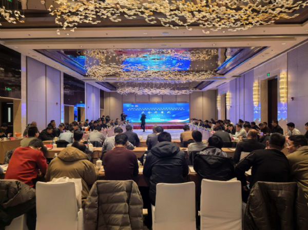 中國礦山安全學(xué)會(huì)頂板防治專 業(yè)委員會(huì)2025年會(huì)暨礦山頂板災(zāi)害防治與巷道圍巖支護(hù)控制學(xué)術(shù)會(huì)議成功召開